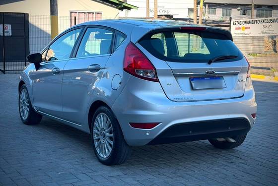 FORD FIESTA 1.6 TITANIUM HATCH 16V FLEX 4P POWERSHIFT — foto 3