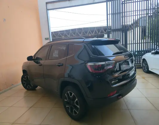 JEEP COMPASS 2.0 16V DIESEL TRAILHAWK 4X4 AUTOMÁTICO — foto 2