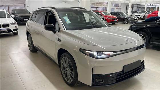 Carro 69,9 KW BEV