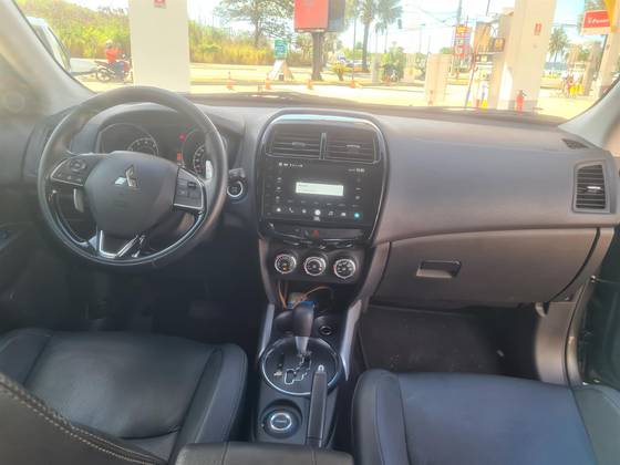 MITSUBISHI OUTLANDER 2.0 MIVEC GASOLINA HPE AUTOMÁTICO — foto 2