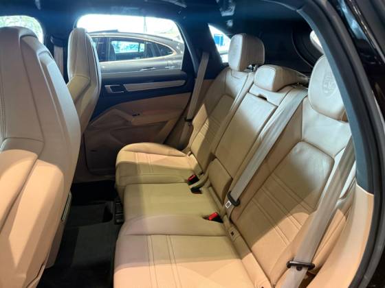 PORSCHE CAYENNE 3.0 V6 E-HYBRID AWD TIPTRONIC S — foto 9
