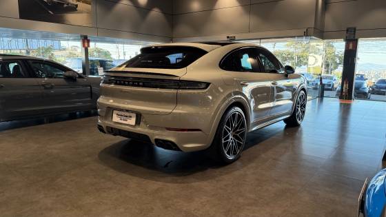 PORSCHE CAYENNE 3.0 V6 E-HYBRID COUPÉ AWD TIPTRONIC S — foto 4