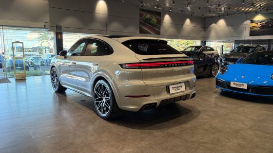 PORSCHE CAYENNE 3.0 V6 E-HYBRID COUPÉ AWD TIPTRONIC S — foto 6