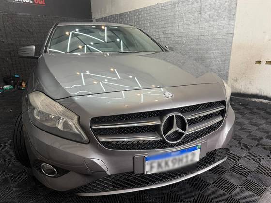 MERCEDES-BENZ CLASSE A 1.6 200 TURBO STYLE GASOLINA 4P AUTOMATIZADO — foto 2
