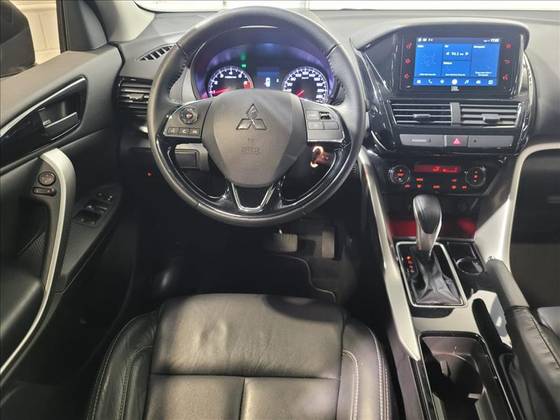 MITSUBISHI ECLIPSE CROSS 1.5 MIVEC TURBO GASOLINA RUSH CVT — foto 9