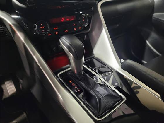 MITSUBISHI ECLIPSE CROSS 1.5 MIVEC TURBO GASOLINA RUSH CVT — foto 11