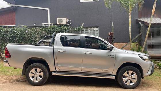 TOYOTA HILUX 2.7 SR 4X2 CD 16V FLEX 4P AUTOMÁTICO — foto 4