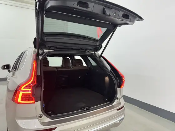 VOLVO XC60 2.0 T8 RECHARGE PLUS AWD GEARTRONIC — foto 6