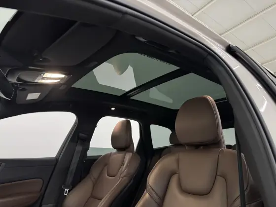 VOLVO XC60 2.0 T8 RECHARGE PLUS AWD GEARTRONIC — foto 9
