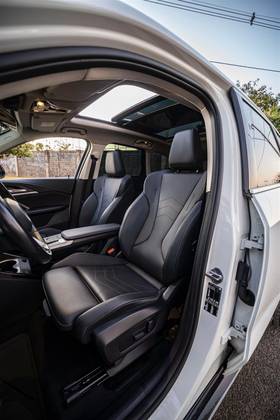BMW X1 2.0 16V TURBO GASOLINA SDRIVE20I X-LINE STEPTRONIC — foto 4