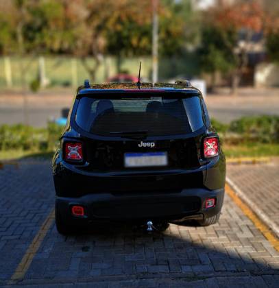 JEEP RENEGADE 1.8 16V FLEX 4P AUTOMÁTICO — foto 2