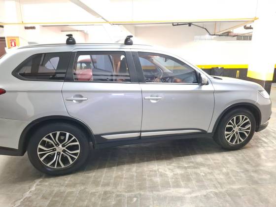 MITSUBISHI OUTLANDER 2.0 16V GASOLINA 4P AUTOMÁTICO — foto 3
