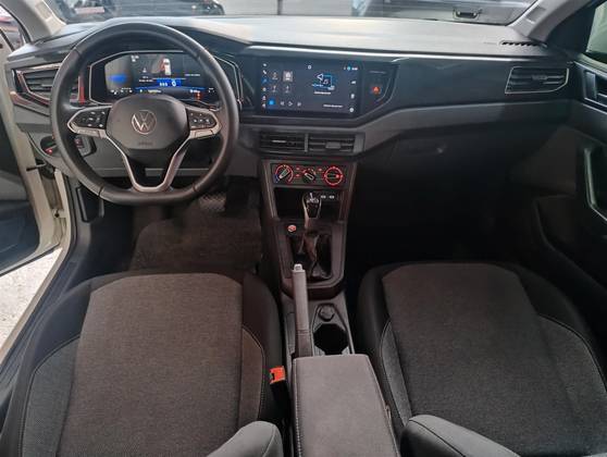 VOLKSWAGEN POLO 1.0 170 TSI COMFORTLINE AUTOMÁTICO — foto 6