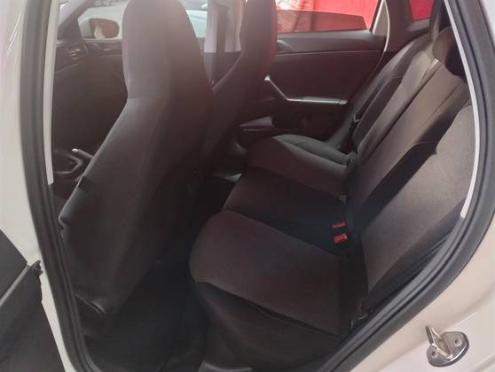 VOLKSWAGEN POLO 1.0 170 TSI COMFORTLINE AUTOMÁTICO — foto 7