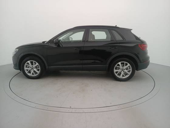 AUDI Q3 2.0 40 TFSI GASOLINA PRESTIGE QUATTRO TIPTRONIC — foto 2