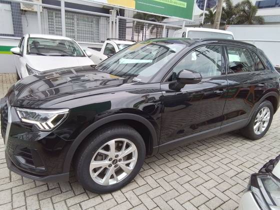 AUDI Q3 2.0 40 TFSI GASOLINA PRESTIGE QUATTRO TIPTRONIC — foto 4