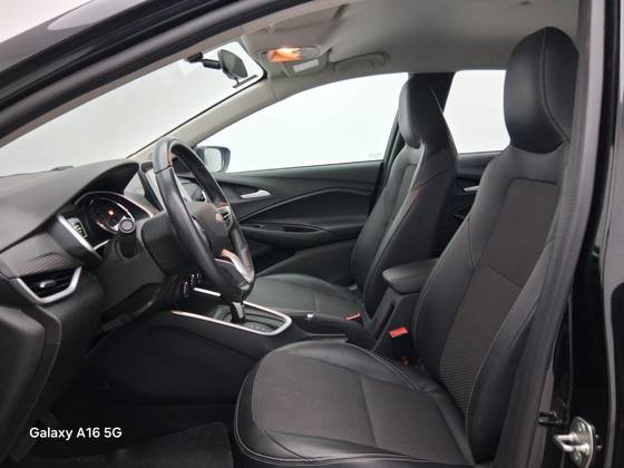 CHEVROLET ONIX 1.0 TURBO FLEX LTZ AUTOMÁTICO — foto 16