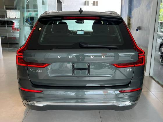 VOLVO XC60 2.0 T8 PHEV ULTRA AWD GEARTRONIC — foto 6