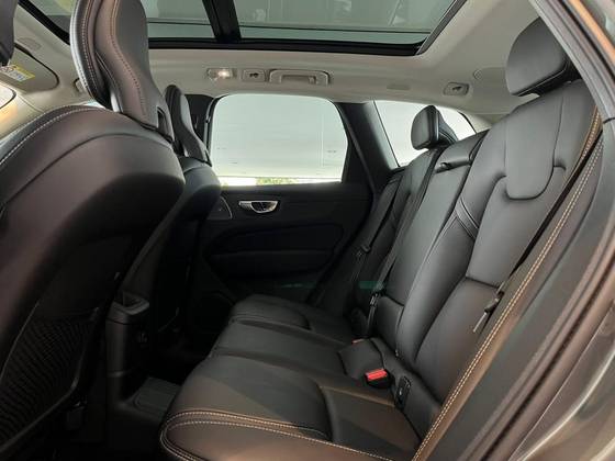 VOLVO XC60 2.0 T8 PHEV ULTRA AWD GEARTRONIC — foto 9