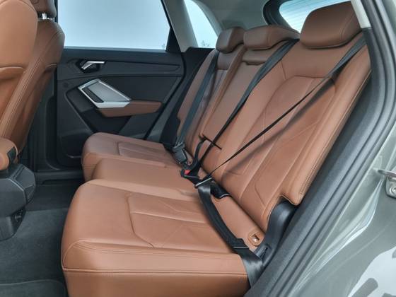 AUDI Q3 2.0 40 TFSI GASOLINA PRESTIGE QUATTRO TIPTRONIC — foto 17