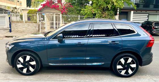 VOLVO XC60 2.0 T8 RECHARGE ULTIMATE AWD GEARTRONIC — foto 3
