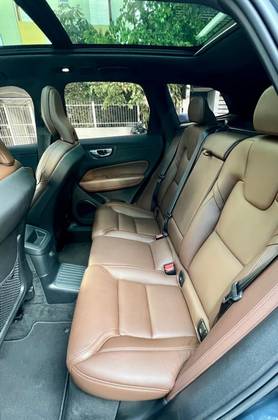 VOLVO XC60 2.0 T8 RECHARGE ULTIMATE AWD GEARTRONIC — foto 14