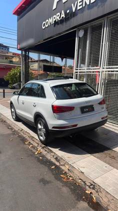 AUDI Q3 2.0 TFSI AMBIENTE QUATTRO 4P GASOLINA S TRONIC — foto 4