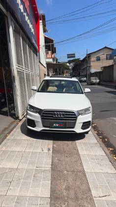 AUDI Q3 2.0 TFSI AMBIENTE QUATTRO 4P GASOLINA S TRONIC — foto 2