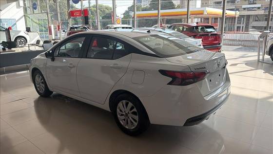 Carro 1.6 16V FLEX SENSE XTRONIC