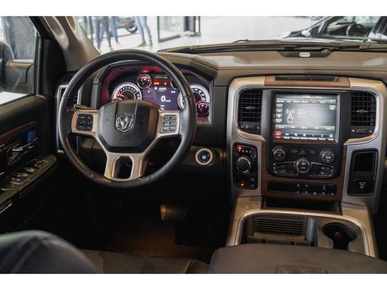 RAM CLASSIC 5.7 V8 GASOLINA LARAMIE CD 4X4 AUTOMÁTICO — foto 6