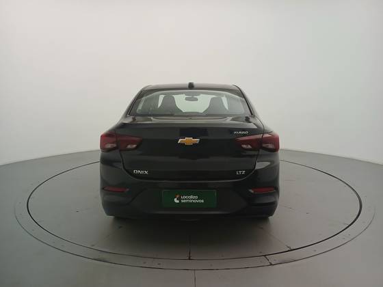 CHEVROLET ONIX 1.0 TURBO FLEX LTZ AUTOMÁTICO — foto 4