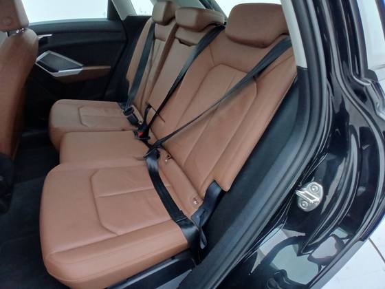 AUDI Q3 2.0 40 TFSI GASOLINA PRESTIGE QUATTRO TIPTRONIC — foto 17