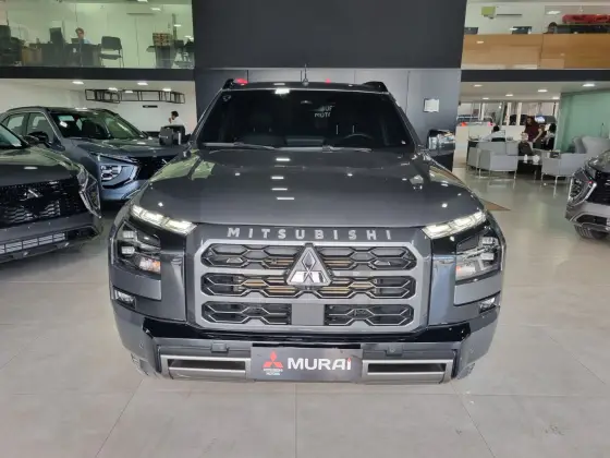 MITSUBISHI TRITON 2.4 BITURBO DIESEL CD KATANA 4X4 AUTOMÁTICO — foto 2