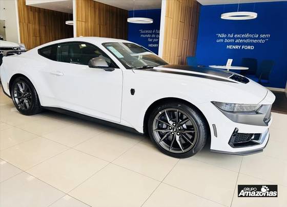 Carro 5.0 V8 GASOLINA DARK HORSE SELECTSHIFT