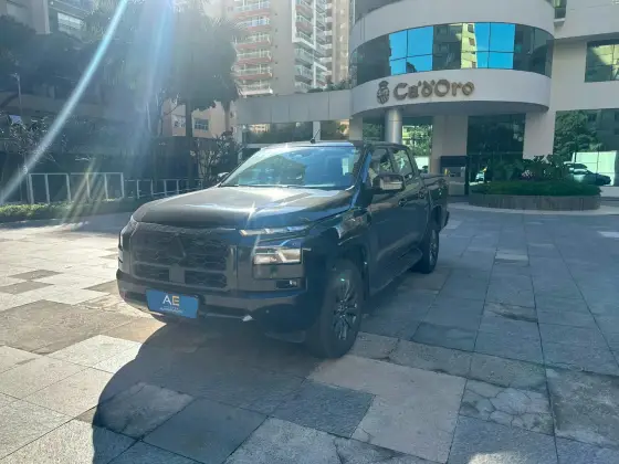 Carro 2.4 BITURBO DIESEL CD HPE-S 4X4 AUTOMÁTICO