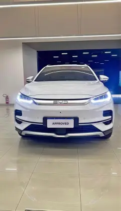 Carro ELÉTRICO AWD