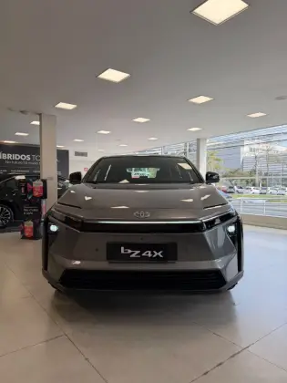 Carro 73,1 KW ELÉTRICO AWD