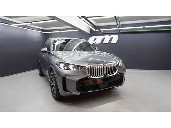 Carro 3.0 I6 TURBO HÍBRIDO XDRIVE50E M SPORT AUTOMÁTICO