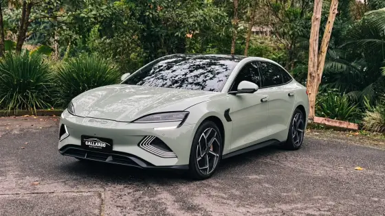 Carro 82,5 KW ELÉTRICO AWD