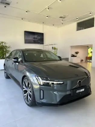 Carro 106 KW ELÉTRICO ULTRA AWD