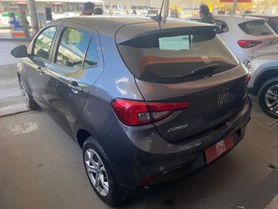 Carro 1.0 FIREFLY FLEX DRIVE MANUAL