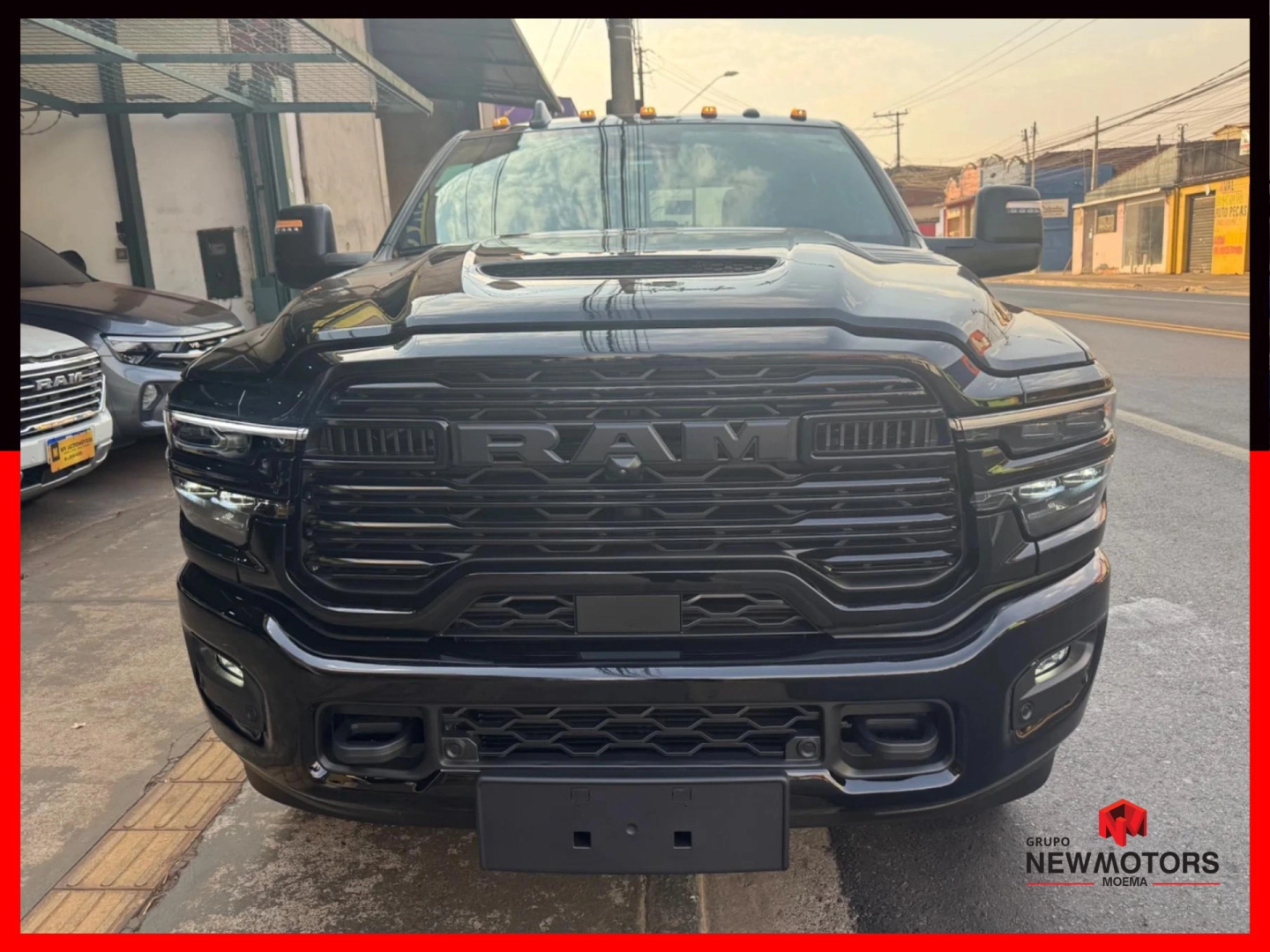 RAM 3500 6.7 I6 TURBO DIESEL LARAMIE NIGHT EDITION CD 4X4 AUTOMÁTICO