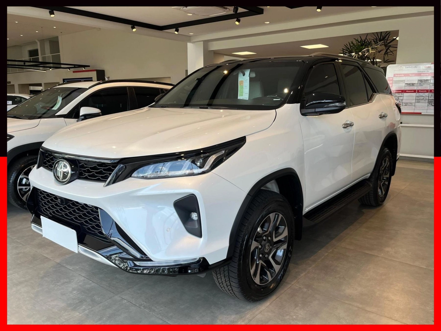 TOYOTA HILUX SW4 2.8 D-4D TURBO DIESEL DIAMOND 7L 4X4 AUTOMÁTICO