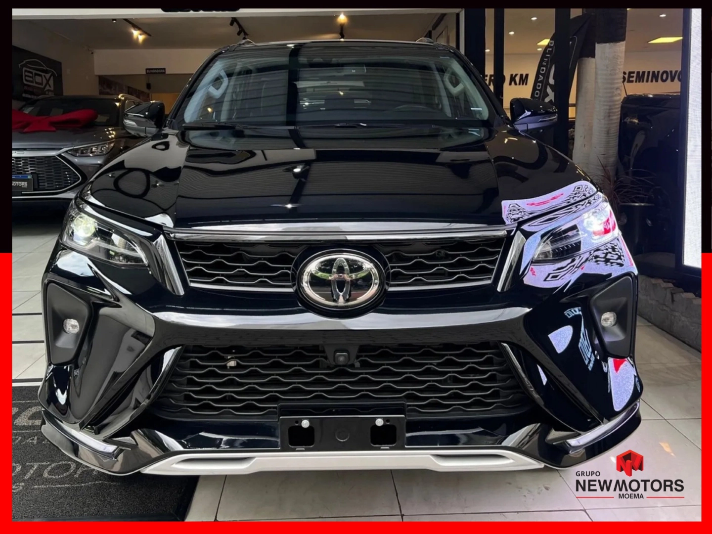 TOYOTA HILUX SW4 2.8 D-4D TURBO DIESEL SRX PLATINUM 7L 4X4 AUTOMÁTICO