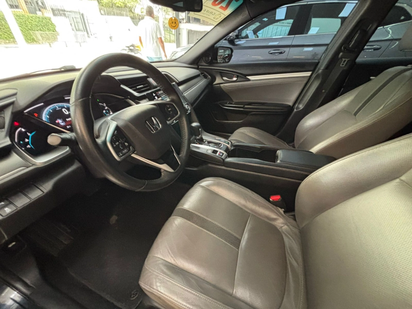 Thumbnail 9