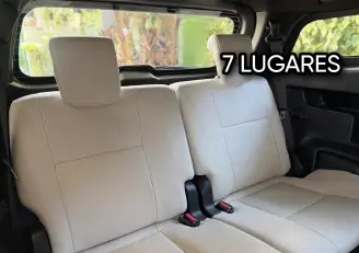 TOYOTA HILUX SW4 2.8 D-4D TURBO DIESEL DIAMOND 7L 4X4 AUTOMÁTICO 2024 - foto 12