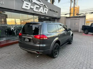 MITSUBISHI PAJERO DAKAR 3.2 HPE S 4X4 7 LUGARES 16V TURBO INTERCOOLER DIESEL 4P AUTOMÁTICO 2016 - foto 5