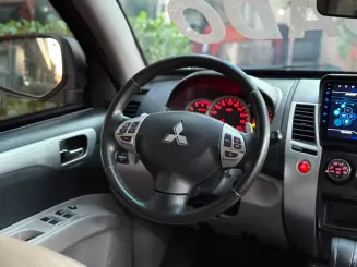 MITSUBISHI PAJERO DAKAR 3.2 HPE S 4X4 7 LUGARES 16V TURBO INTERCOOLER DIESEL 4P AUTOMÁTICO 2016 - foto 12