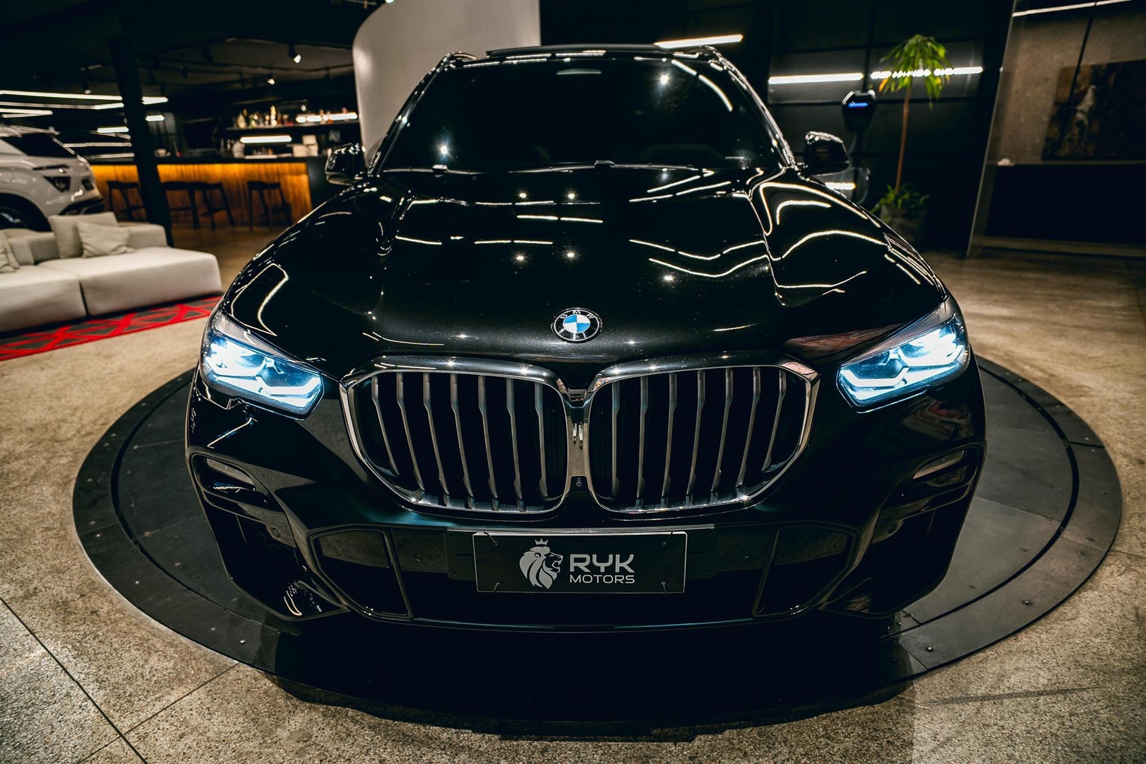 BMW X5 3.0 I6 TURBO HÍBRIDO XDRIVE45E M SPORT AUTOMÁTICO