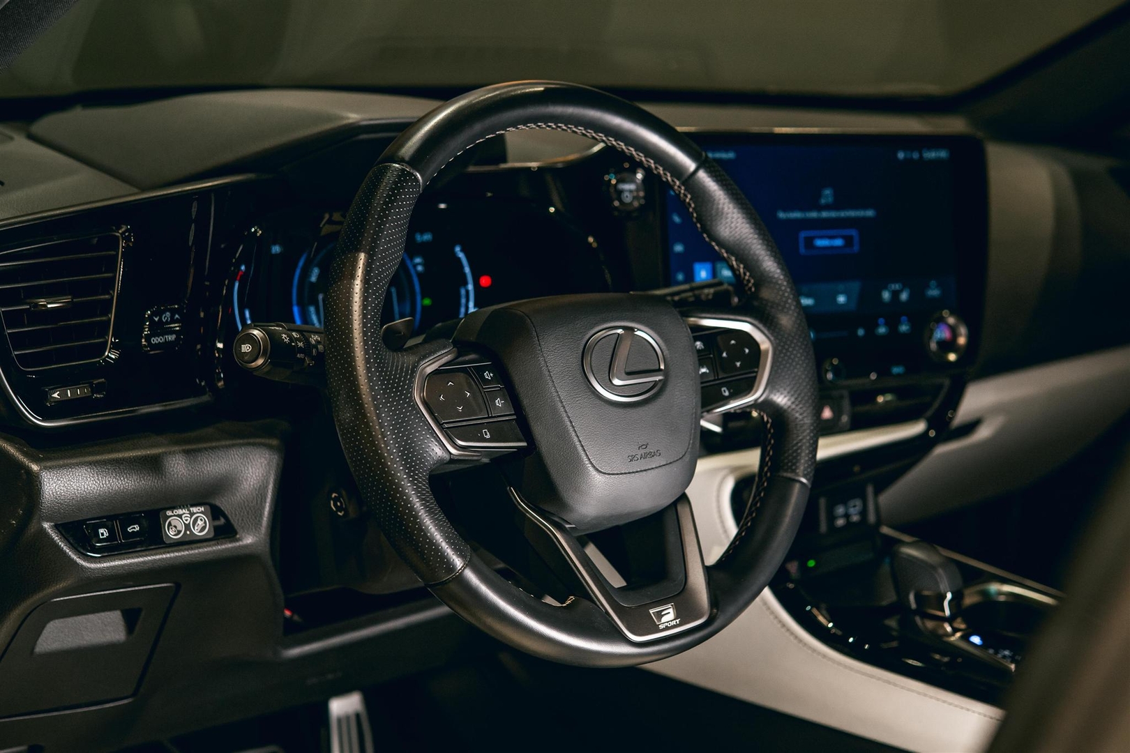 LEXUS NX 350H 2.5 16V VVT-I HYBRID F-SPORT CVT AWD